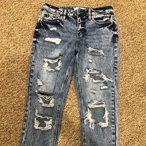 Ripped Boyfriend Jeans